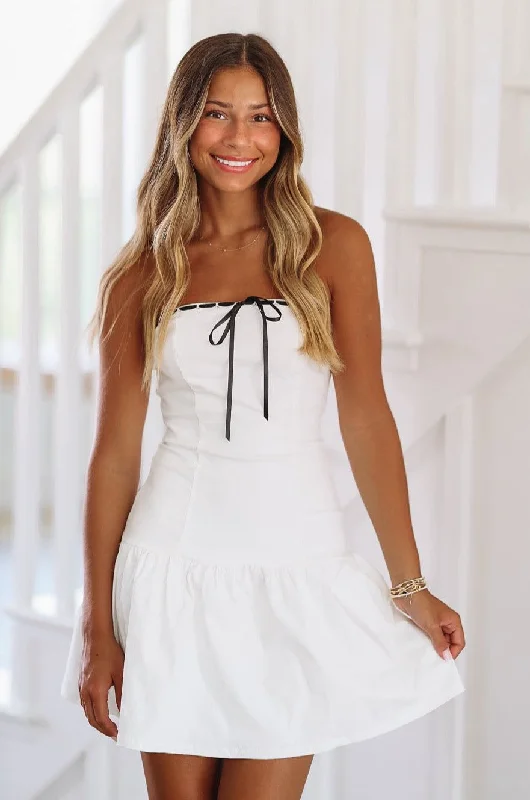 Crowd Favorite Mini Dress - White and Black Trendy Mini Dress with Belt