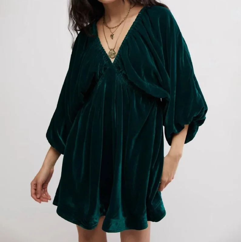 Portia Velvet Mini Dress In Emerald Cozy T-Shirt Mini Dress