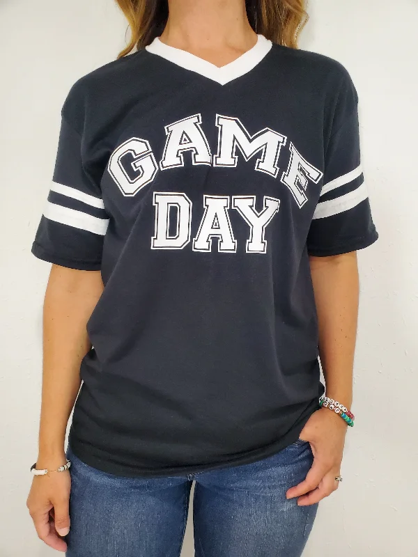 GAME DAY VARSITY TEE Zippered Front Buttoned Front Snap Front