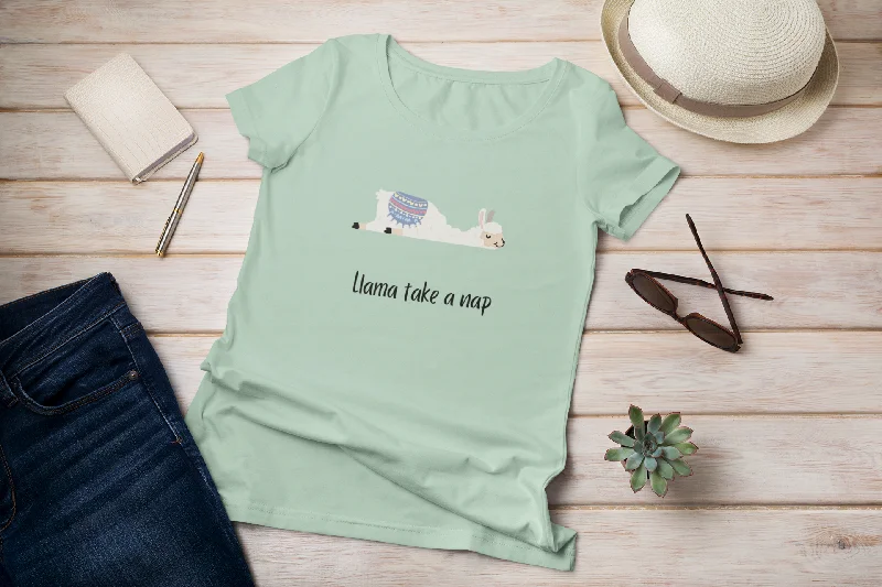 Llama going to take a nap - Unisex Llama Tee Graphic T-Shirt Round Neck Polyester