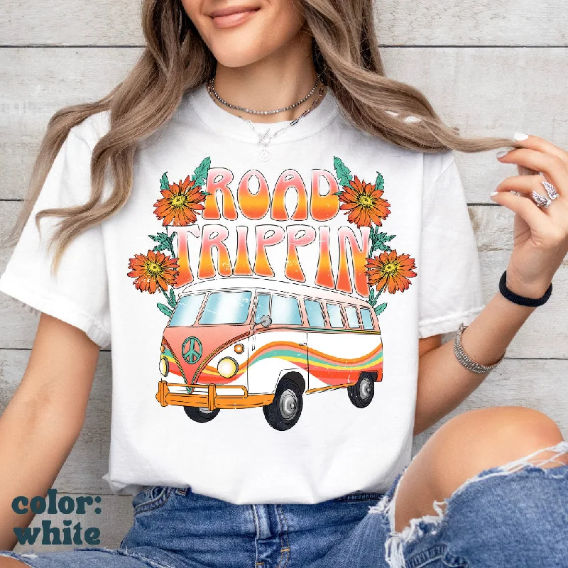 Road Trippin Groovy Retro Van Tee - Beach Van Tee - Vintage Camper Tee - Wanderlust - Aesthetic Tee - Comfort Colors Women's Unisex Tee Front Pockets Side Pockets Patch Pockets