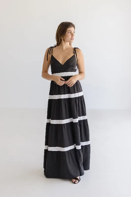 Jenny Sleeveless Shoulder Tie Stripe Print Maxi Dress Black Fashionable Printed Maxi Dress