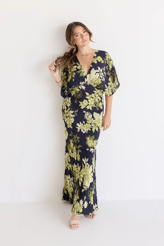 Ryker Kimono Sleeve Floral Print Maxi Dress Black Trendy V-Neck Maxi Dress