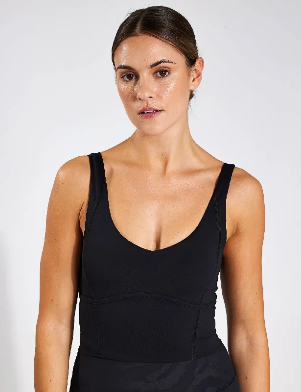 Daisy Sports Bra - Black Seamless Fit Bra